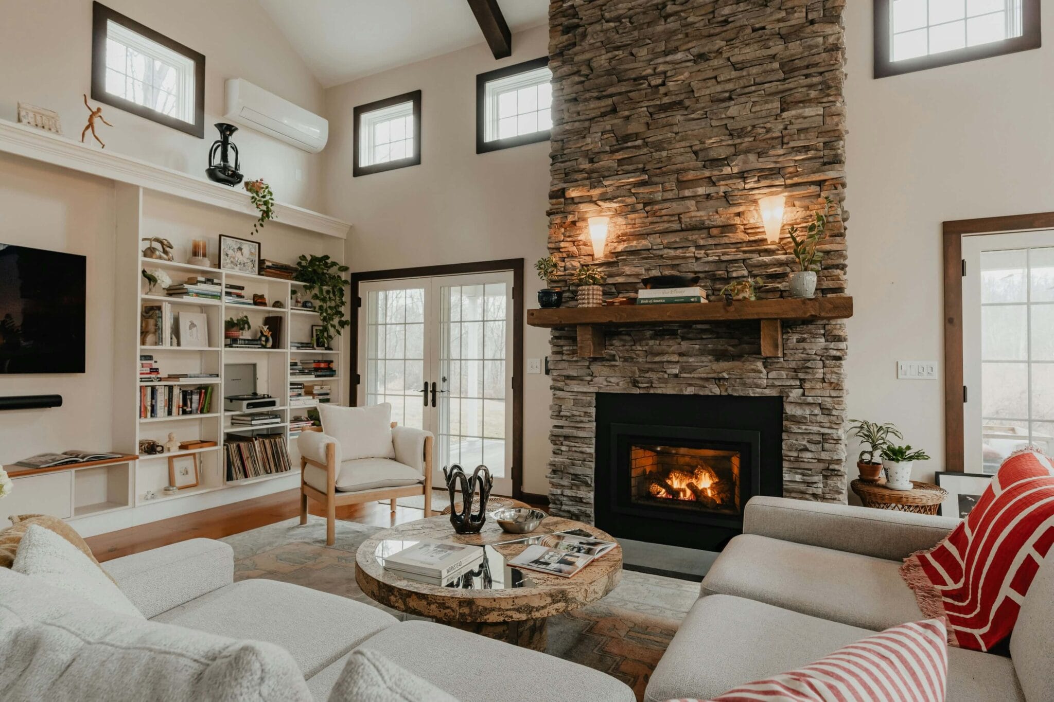 The Key To A Cozy Living Room Design: How to Create a Focal Point